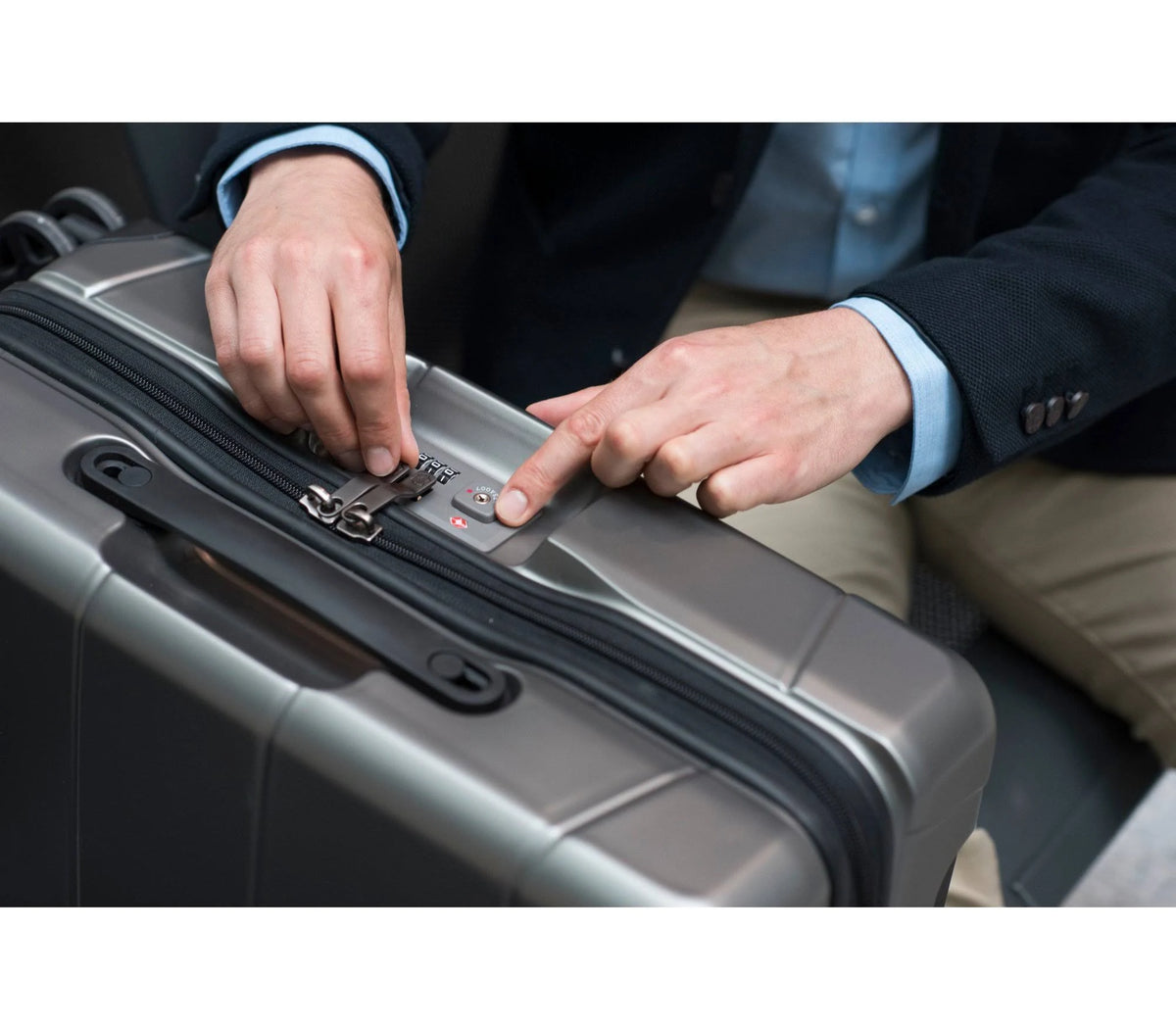 Hardside Carry-On Black E273