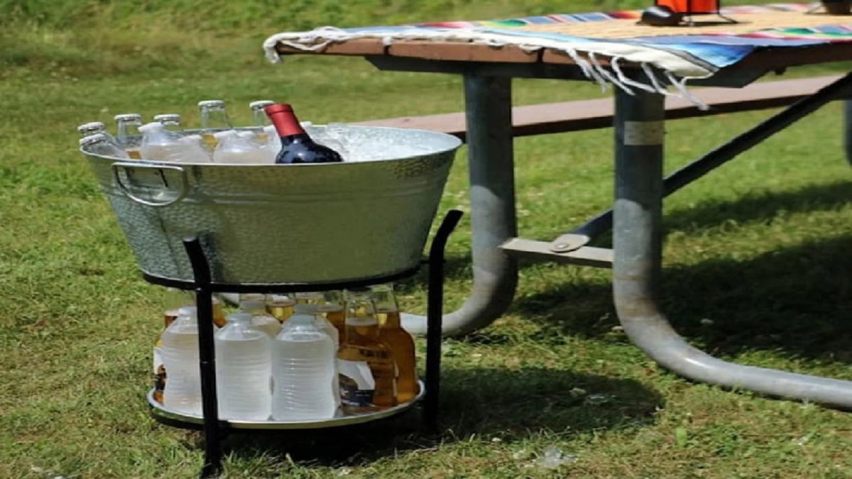 Galvanized Steel Beverage Tub with Tray and Stand V8861