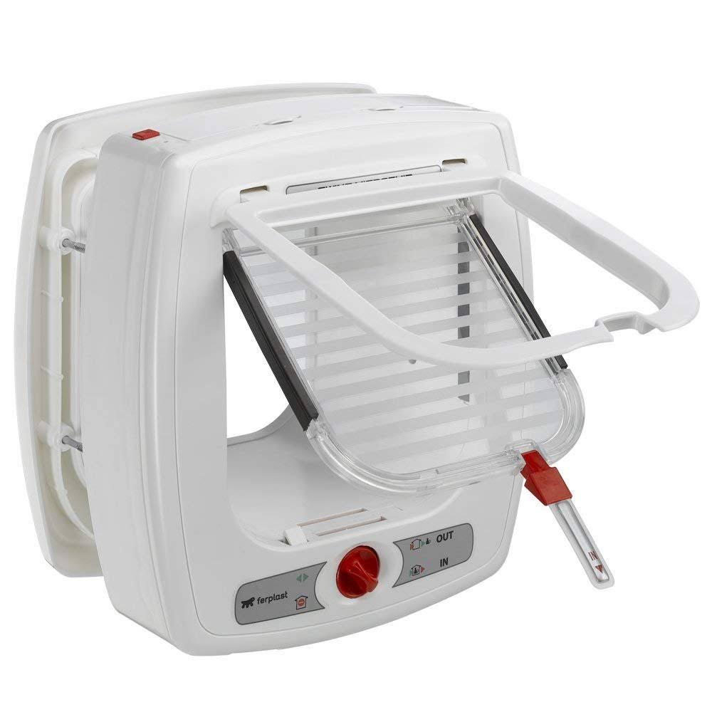 White Microchip Cat Flap I1681