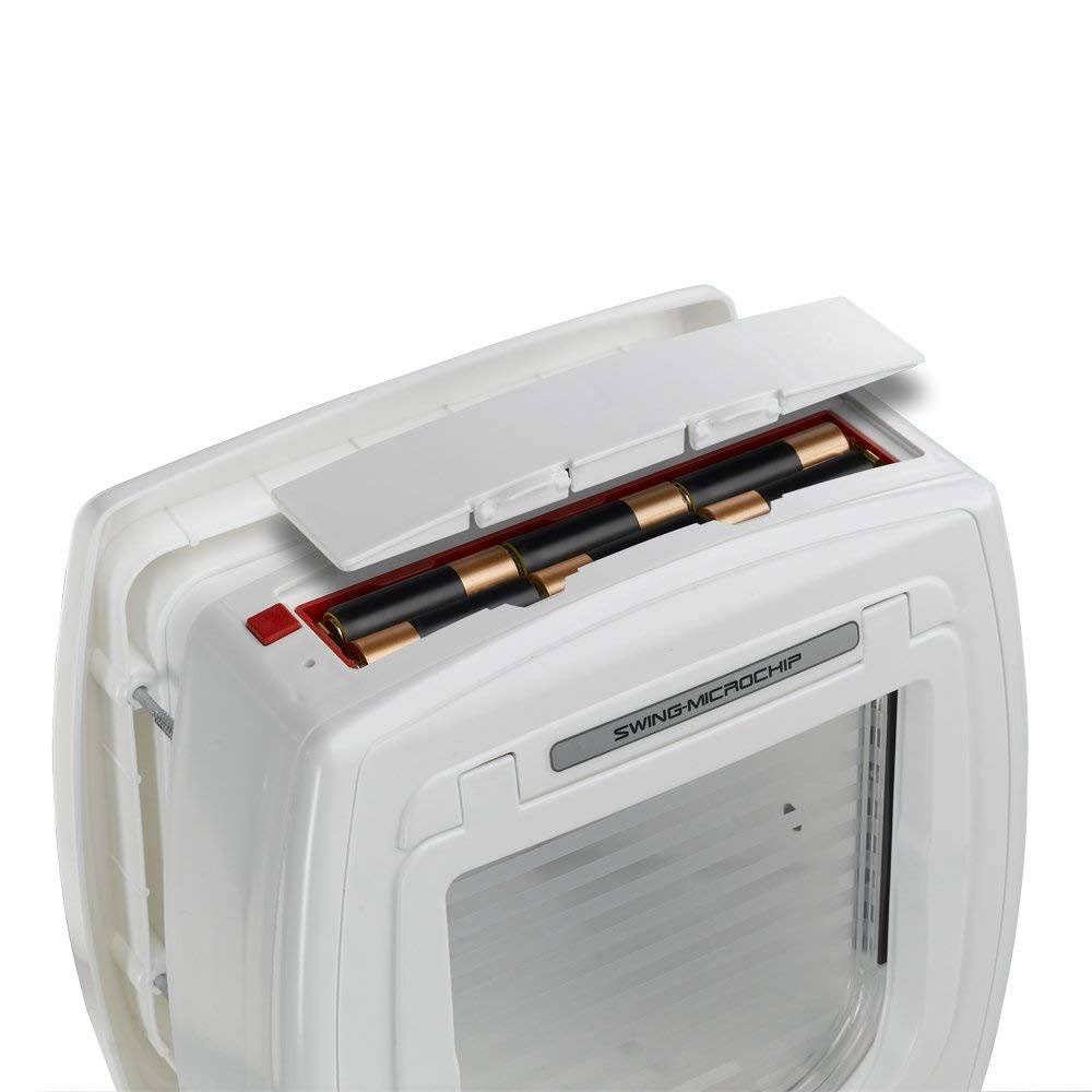 White Microchip Cat Flap I1681