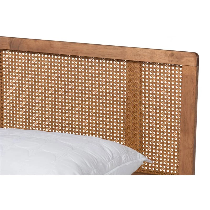 Full Size Wood Rattan Platform Bed F74804