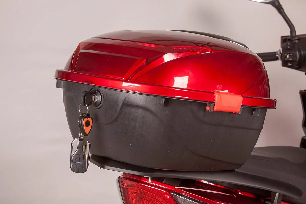 Red Three-Wheel Mobility Scooter P885808
